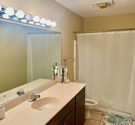 5th image of 200 Hamilton Oaks Dr APT A4