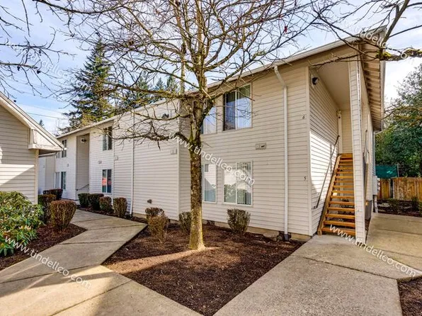 13738 NE Glisan St APT 3, Portland, OR 97230