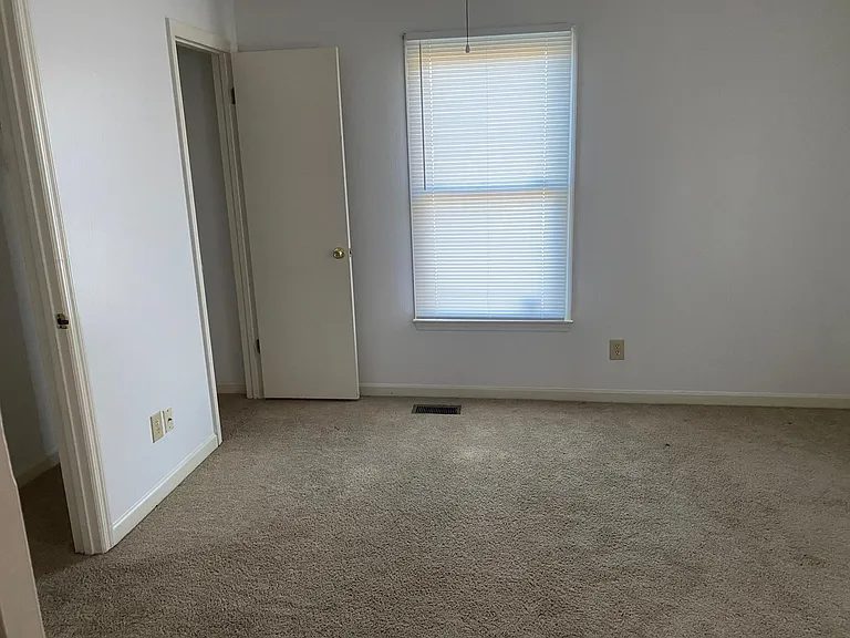 7909 Sumter Pl — Photo 17