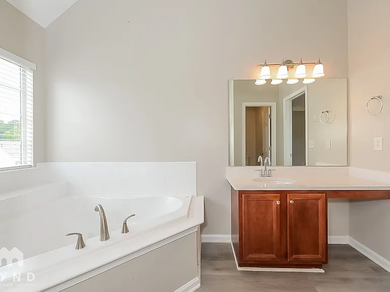 1037 Saint Augustine Pkwy — Photo 10