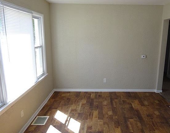 3rd image of 1903 10th Ave