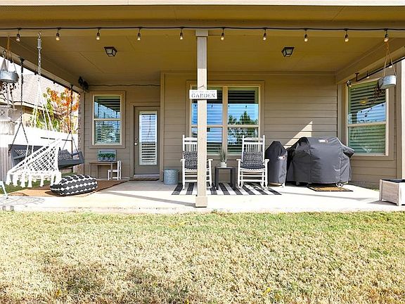 4th image of 2769 Santa Ana Ln