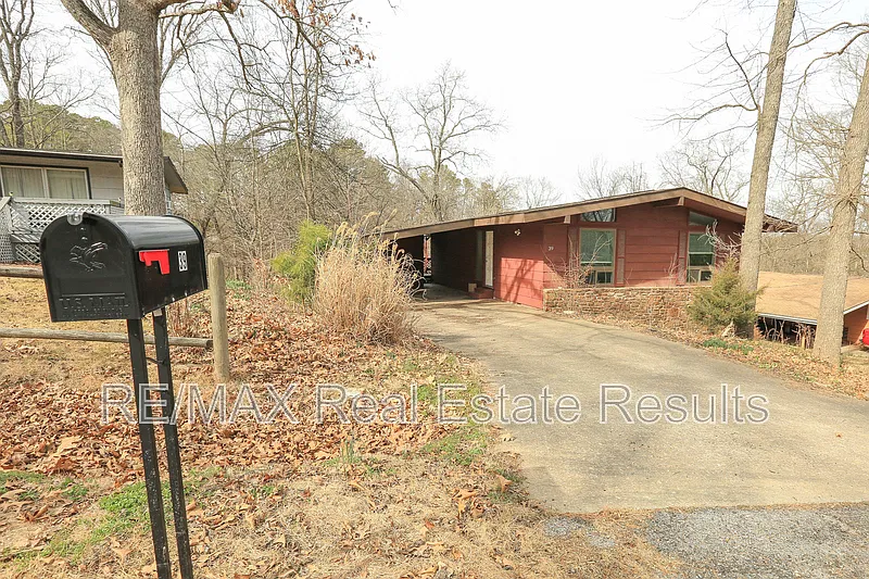 Avondale — Photo 3