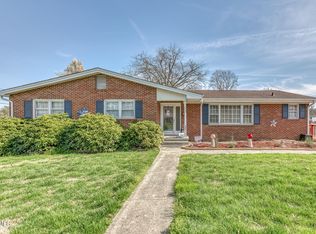 609 Hollyhill Rd, Johnson City, TN 37604