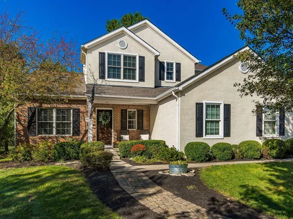 8796 Bakircay Ln, Powell, OH 43065