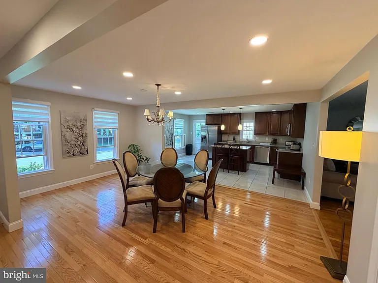 10802 Hunt Club Rd — Photo 6