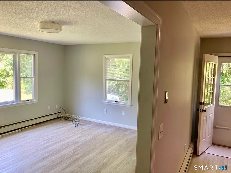 60 Dickerman Ave #60 — Photo 6