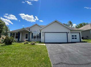 4141 Chandan Blvd, Poplar Grove, IL 61065