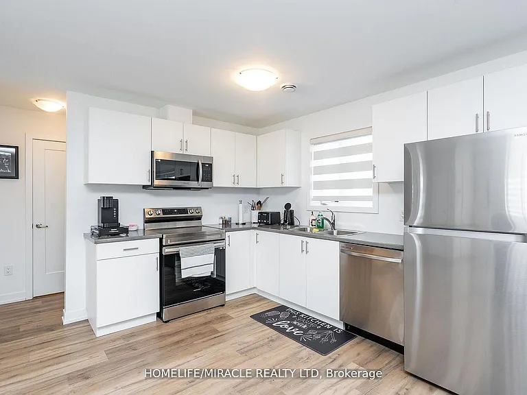 4263 4th Ave #825 — Photo 7