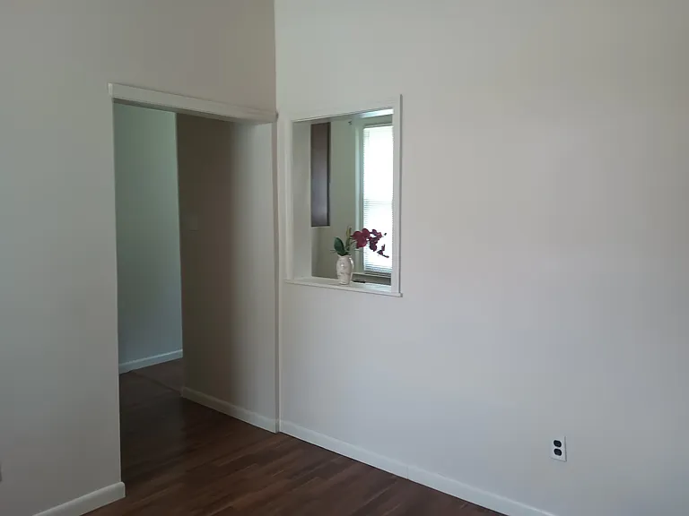 2345 Mount Carmel Ave #2 — Photo 7