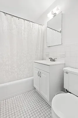 Rented by R New York | media 4