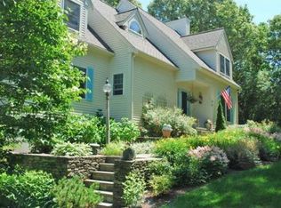 39 Place Rd, Falmouth, MA 02540