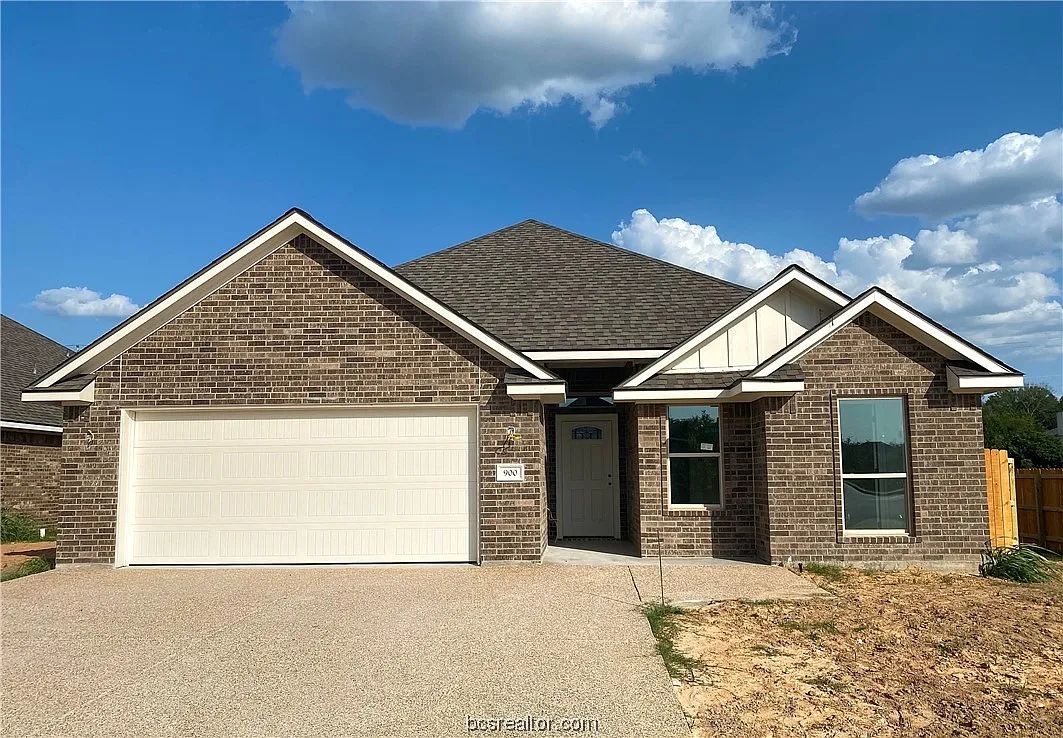 5 bed, 2140 sqft, $2,999 — Photo 1
