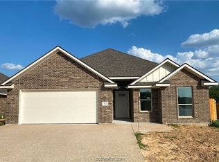 900 Dove Chase Ln, College Station, TX 77845