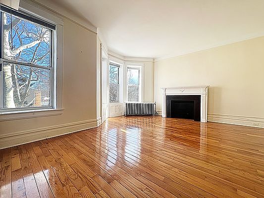 1st image of 7424 6th Ave #2