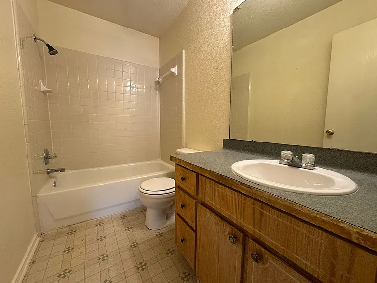 4508 Mattie Dr — Photo 14
