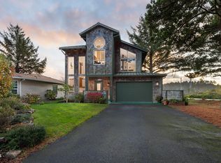 9210 Trout Pl, Gleneden Beach, OR 97388