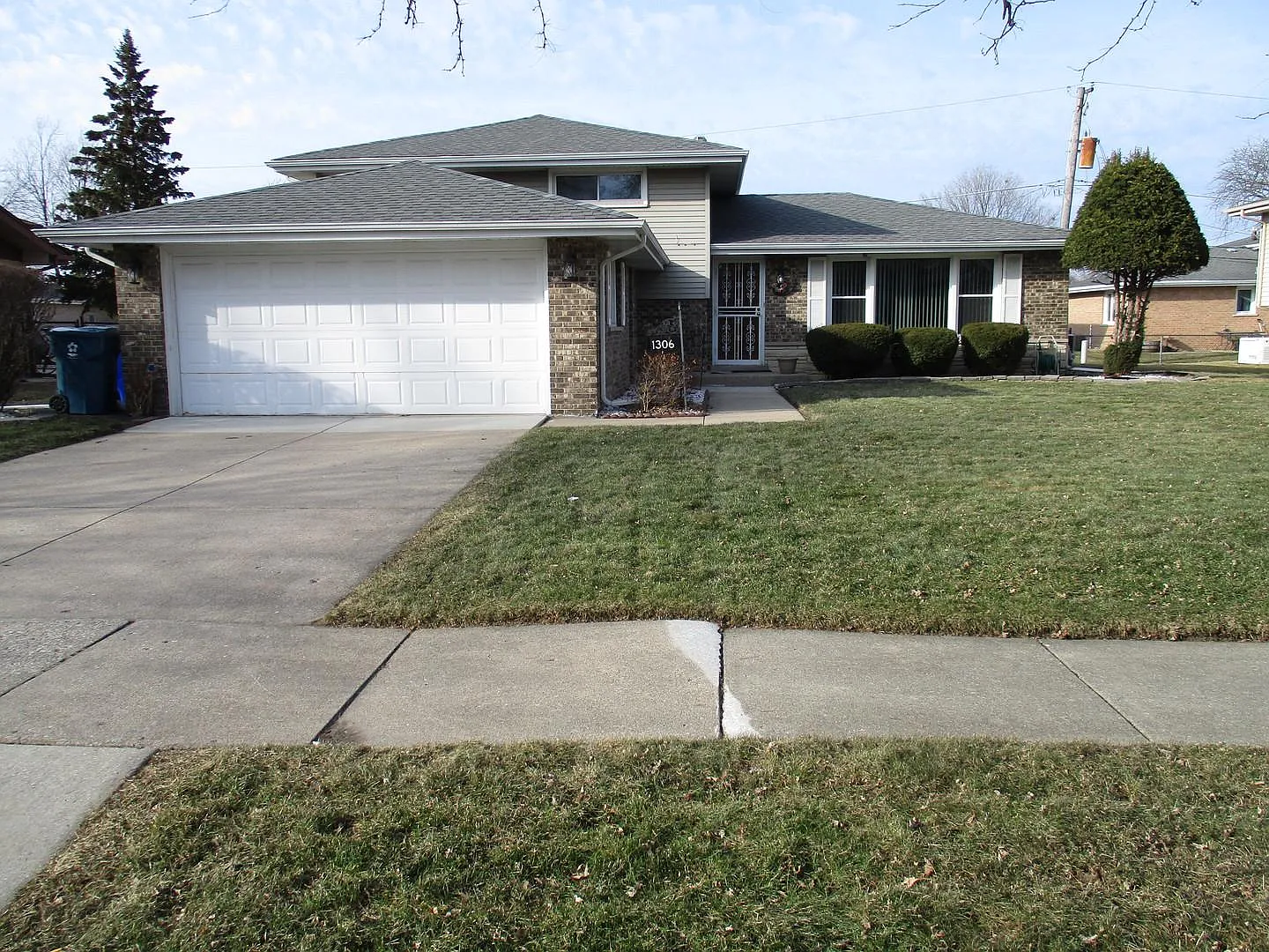 1306 E 169th Pl photo 1
