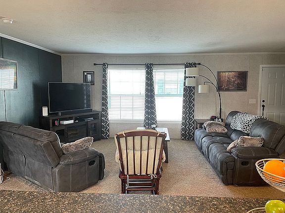 2nd image of 41867 Lafleur Ct