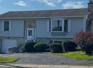 9 Tom Miller Rd, Plattsburgh, NY 12901