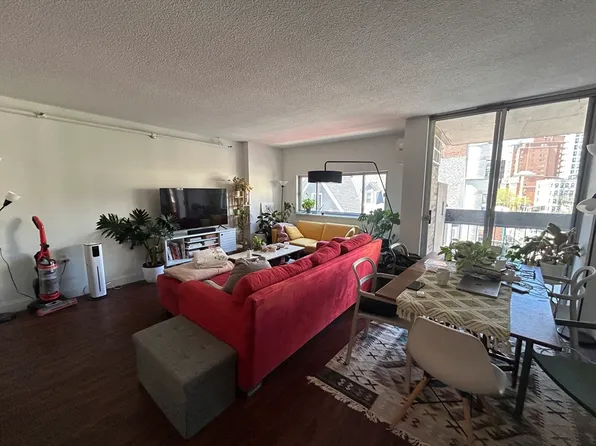 872 Massachusetts Ave APT 301, Cambridge, MA 02139