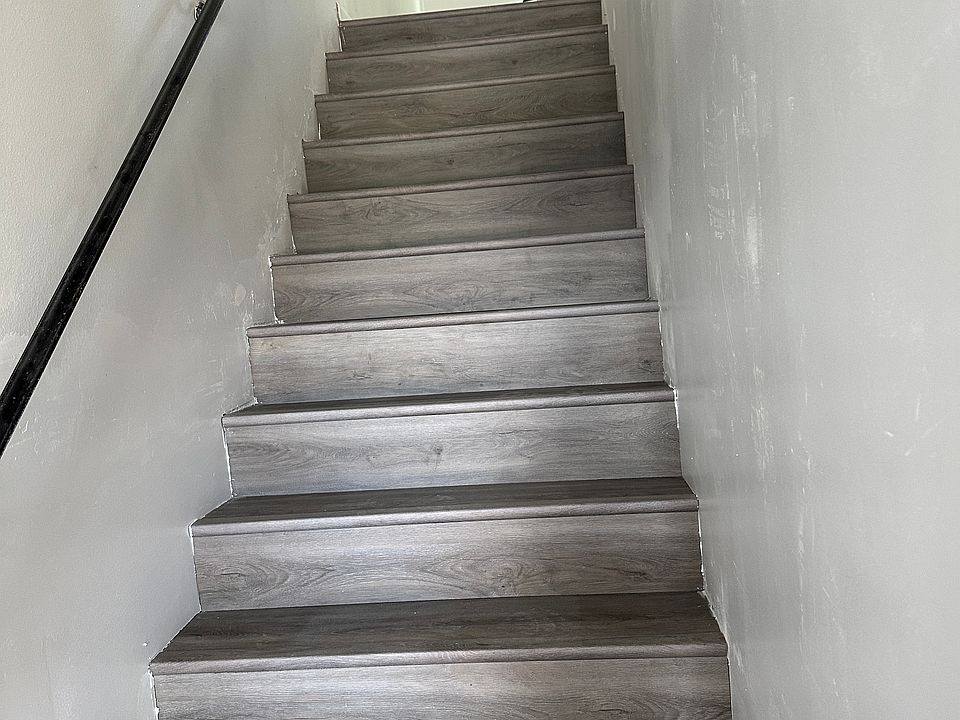 Front entry stairs from street to living room