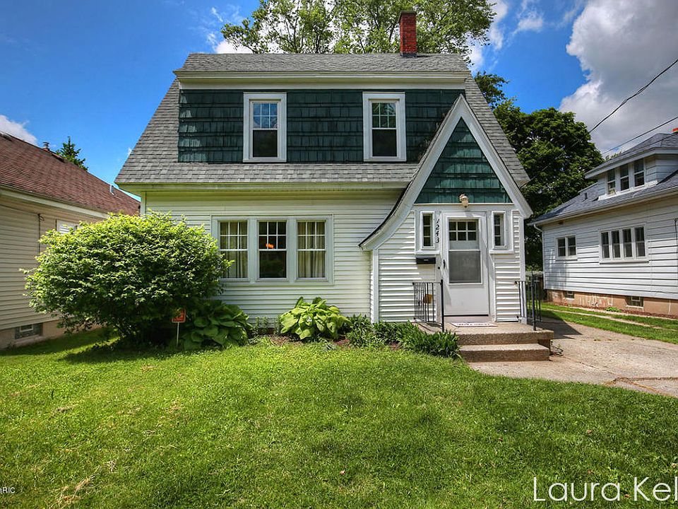 1st image of 1243 Penn Ave NE