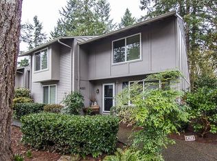 4251 Woodside Cir, Lake Oswego, OR 97035