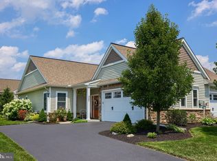 327 English Ivy Dr, Lititz, PA 17543