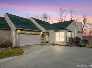 1552 Liberty Ln, Hastings, MI