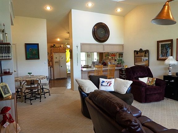 2nd image of 130 Edna Ln