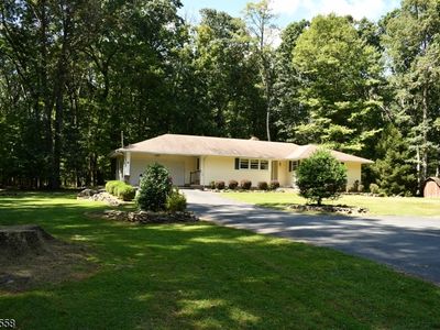 64 Johanna Farms Rd, Ringoes, NJ, 08551