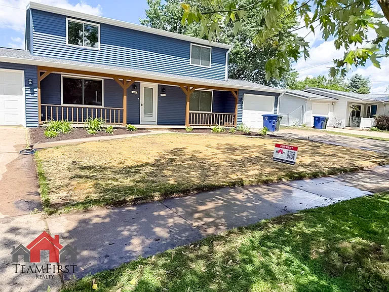 2022 Terry Ln — Photo 2