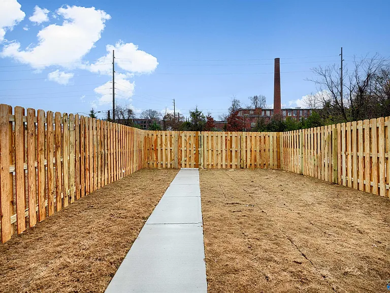 2506 Freeman Rd — Photo 29
