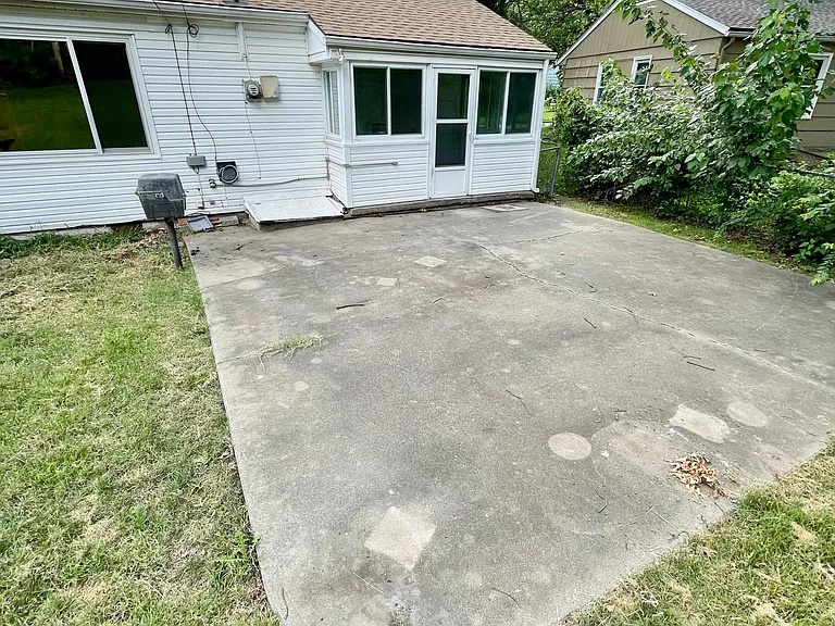 9015 Washington St — Photo 18