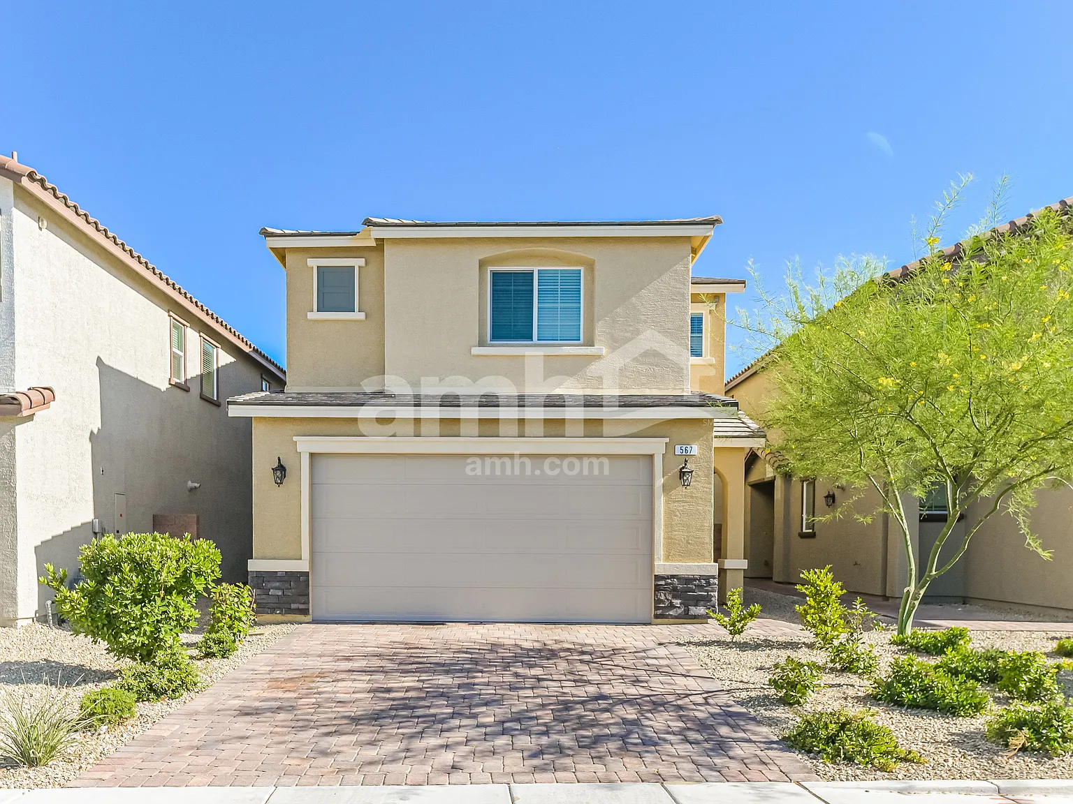 3 bed, 2.5 bath, 2086 sqft, $2,395 — Photo 1