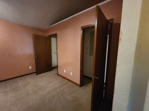 5th image of 4003 Chipola St