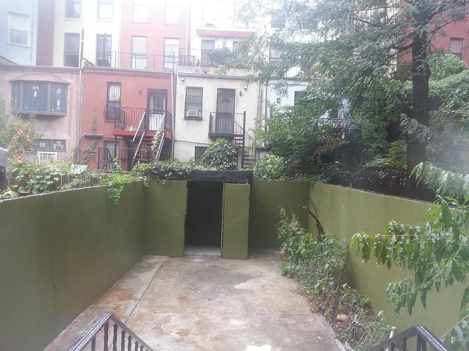 1st image of 207 W 121st St APT 1