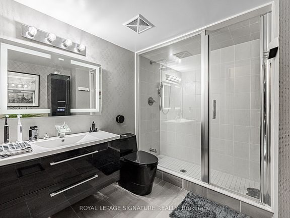 5th image of 30 Via Rosedale #316