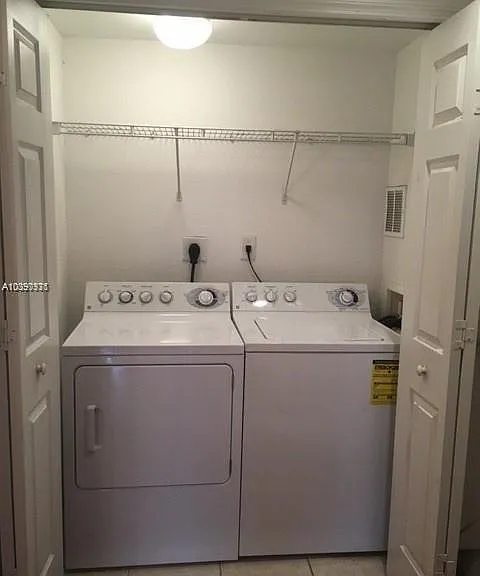 10902 NW 83rd St #209 — Photo 11