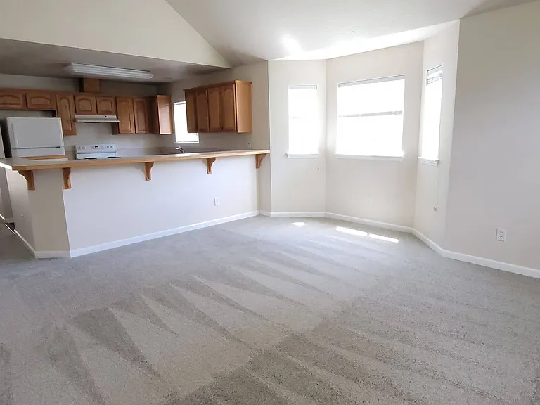 2932 Matt Dr — Photo 3