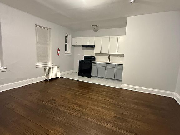 3rd image of 361 Sanford Ave #4C