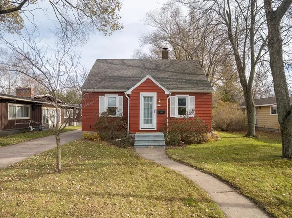 907 MINNESOTA AVENUE, Stevens Point, WI 54481