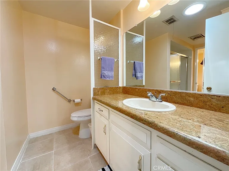 221 Avenida Majorca #C — Photo 12