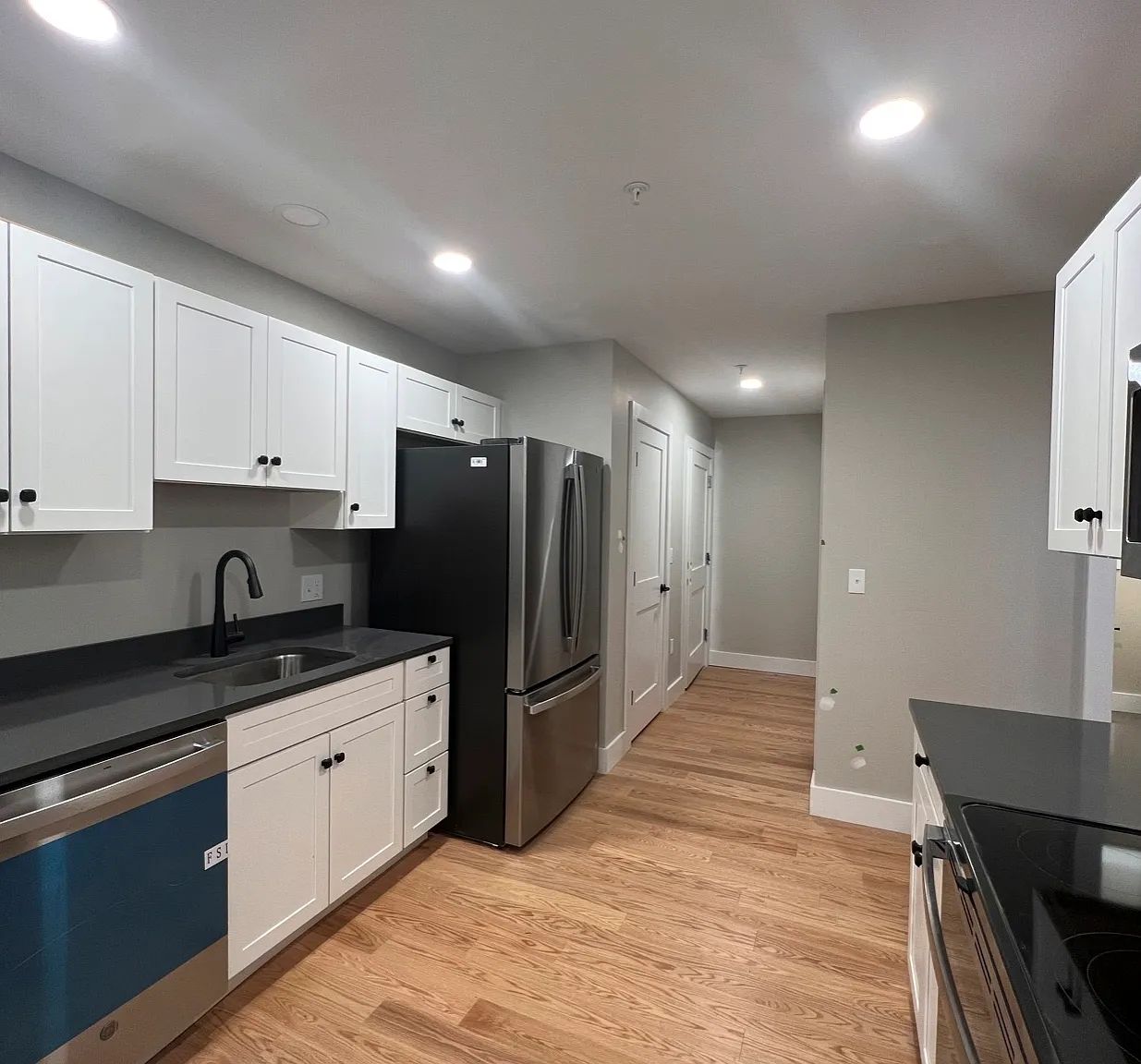 180 N Winooski Ave — Photo 2