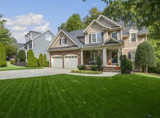 212 Danagher Ct, Holly Springs, NC 27540