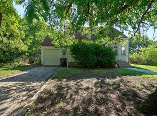 508 S Randall Ave, Moundridge, KS 67107