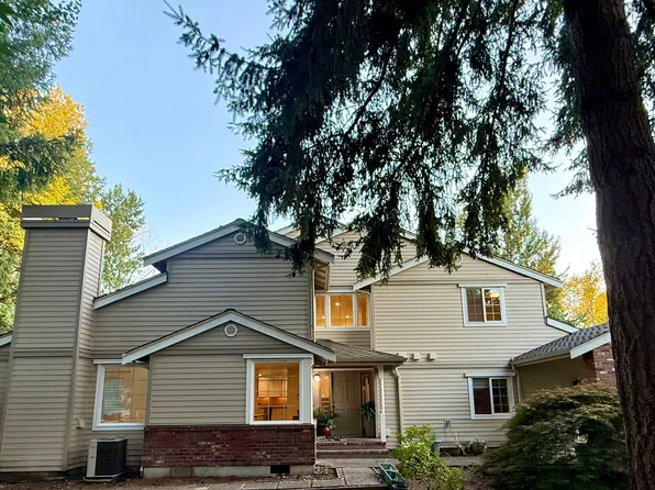 138 145th Pl SE #138, Bellevue, WA 98007