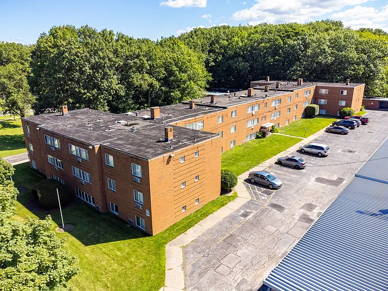4211 Fulton Pkwy — Photo 1