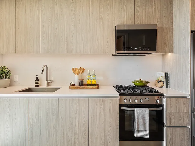 54 Crown St #735 — Photo 5